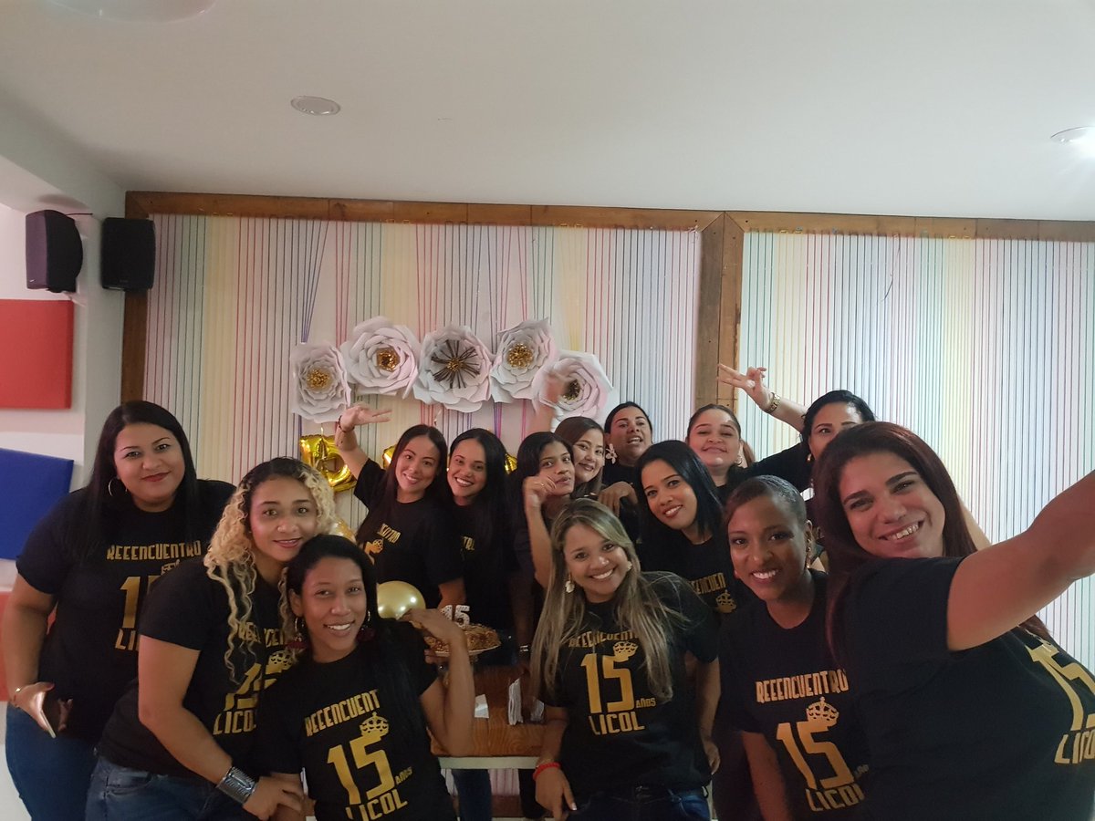 Sori_Duarte's tweet image. Momentos complejos ver a tu #prom2003 #Licol