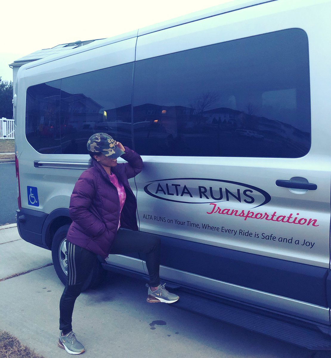 _MsACT's tweet photo. Satisfied customer. Love love love it. @AltaRuns #ALTARUNSTransportation #ALTARUNSOnYourTimeWhereEveryRideIsSafeAndAJoy #BookUsForYourNextEvent #WheelchairAccesible #SocialLife #Entrepreneur #MsAct @AltaRuns 🚐🏫♿️ https://t.co/DV8dHhjT2N