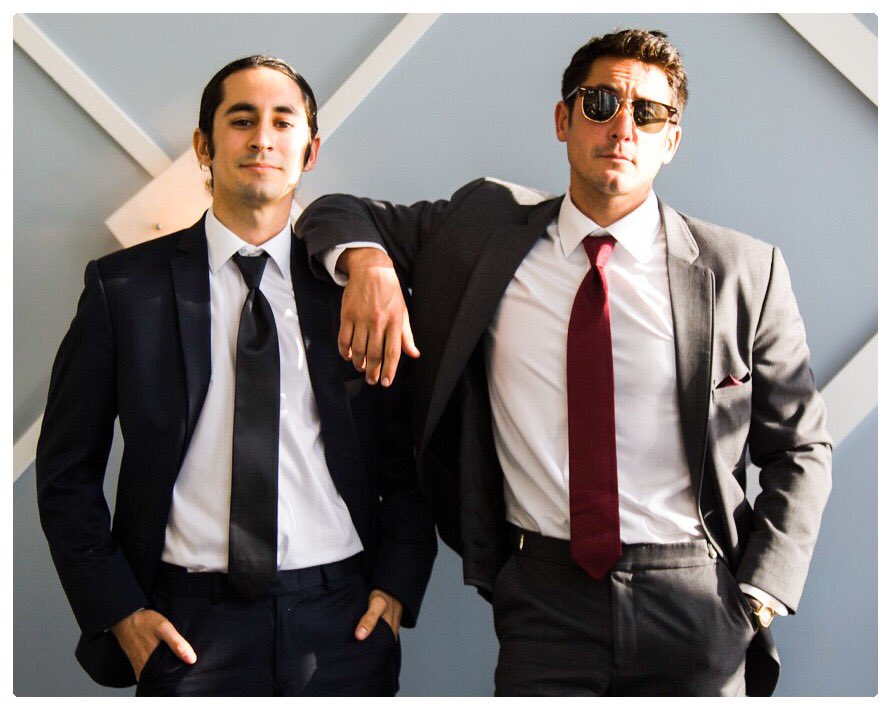 MaryPascoe's tweet photo. 2 of the stars of my #LivingInLAVlog: The Brothers Conway!!
Watch here: https://t.co/ZTroHrCNKj
#studs #vloggers #youtubers #vlog #la #losangeles #cool π https://t.co/s444Sc6QYK