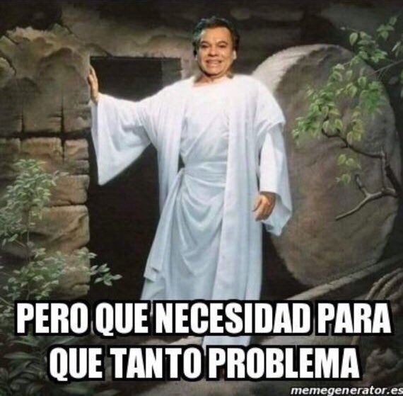 Todos esperando la resurrección de Juan Gabriel!!