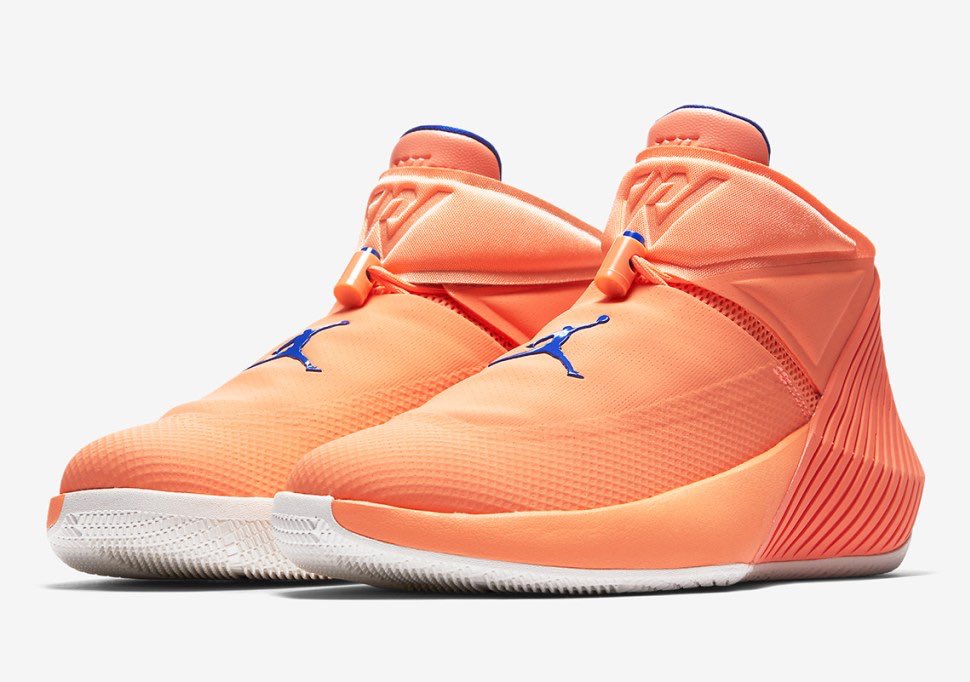 russell westbrook pink shoes