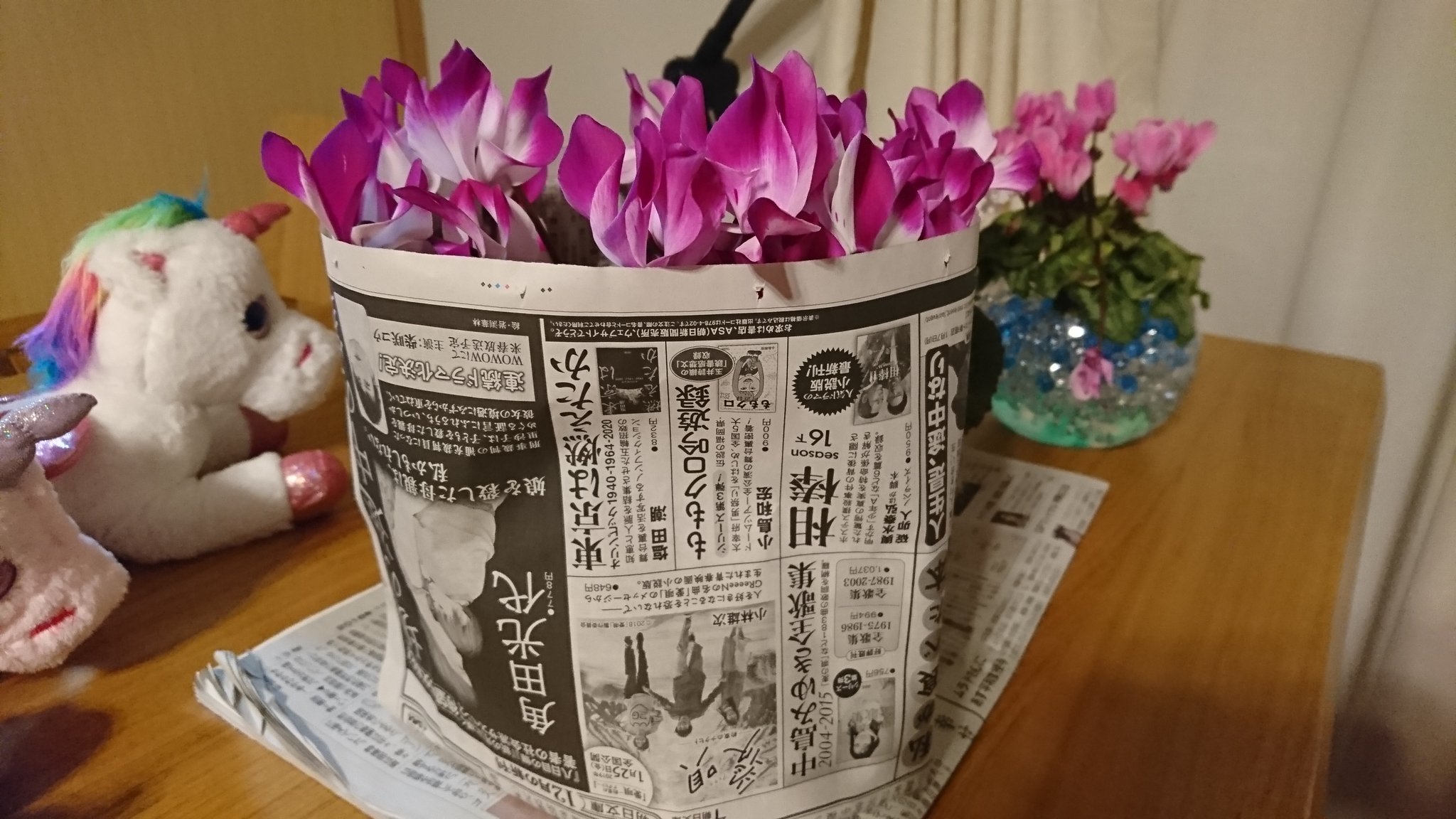 しおみず ダメゼッタイ 誤字脱字撲滅委員会 倒れた花は囲え ってことで囲ってみた むち打ちの人みたいだが シクラメン 倒れた 今日の演芸 初心者 ビギナーズ 教えてください T Co Hy2sfb59ng T Co Ckxzddbwl1 Twitter