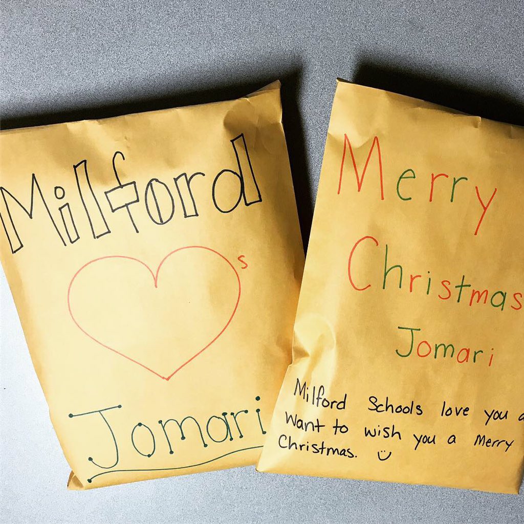 I love working in a district that promotes empathy. We made cards for a local little boy who has cancer. We even had a kindergartner get him a Christmas present.

@milford_schools #spreadchristmascheer #empathy #wingsup #eaglessoar
