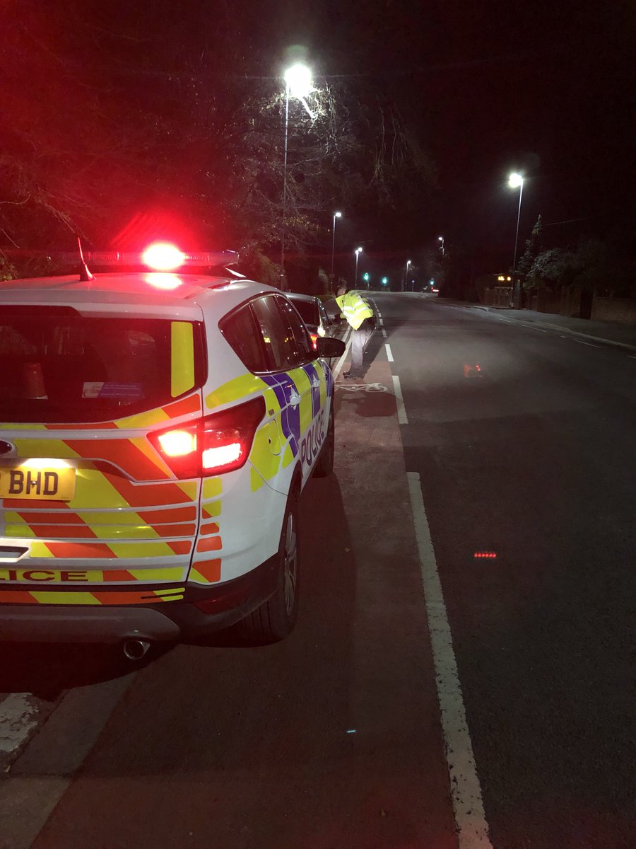 PboroCops's tweet photo. Our second vehicle seizure for no insurance of the night. When will people learn? #PC2906 #PC0992 #Arelief #BeNaughtyGetCaughty https://t.co/91Mb8Tdaoi