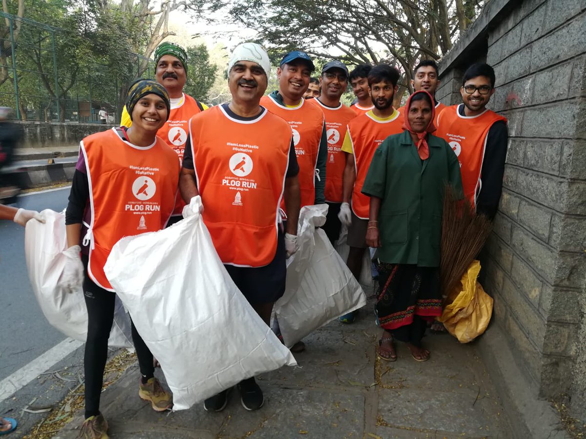 ownurendurance's tweet photo. Annual #MeraTerahRun 2018 edition kicks off in #Bengaluru as we #run 13kms and #plog through streets of #Malleshwaram 

Next stop : #Hampi TOMORROW! 

#PloggingIndia #Plogrun #MTR2018 #Running #IamLessPlastic #GoNative #KarnatakaTourism #IncredibleIndia #SwatchBharat https://t.co/1oJY4zQPw9
