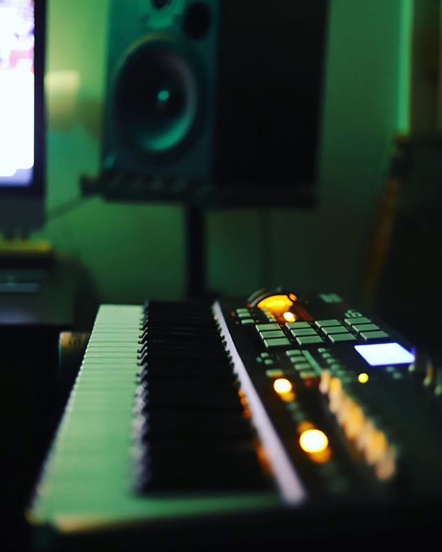 Notionbaby's tweet photo. 85 beats available! https://t.co/dOF0FlXyrd 🚦Reserve yours ASAP. Package deals for 3 or more. Holla! 🎹🔊🔥 @illnotestudios #IllNoteStudios #Producer #customproduction #custombeats https://t.co/Dmlq3TeARJ https://t.co/gayzA0tmAM