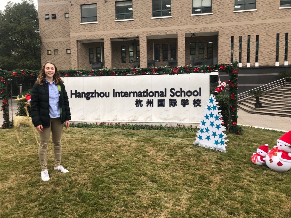 RubyCogan's tweet photo. Attending school and living in Hangzhou, China has been one of the best experiences of my life. Never have I been so immersed into such a unique culture . Loved having my mum and sister visit as the snow arrived!
🇨🇳 https://t.co/a5Z2oVty6F