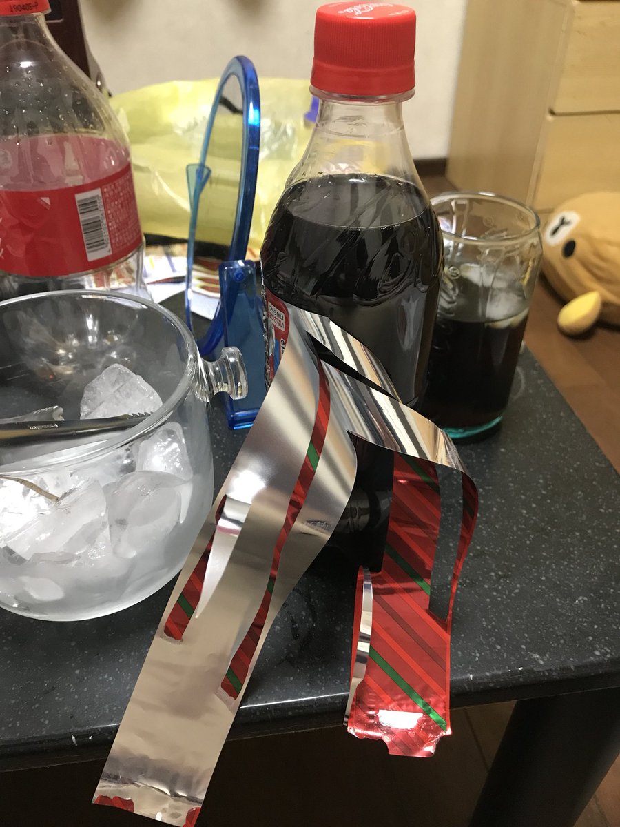 marcoporori's tweet photo. コーラのリボンのやつできひんねんけど、、、 https://t.co/j1ZiN0JoSI