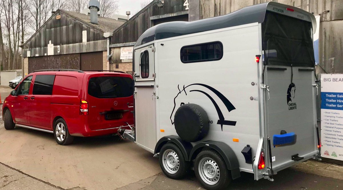 Bigbeartrailers's tweet photo. Stunning Anthracite Grey Cheval Liberte Touring Country with front ramp and tack room off to its new home this morning! Stunning design with huge practicality and full Pullman suspension.Happy eventing! #chevalliberté #chevalliberte #equestrian #equestrianstyle #horse #horses https://t.co/rJcgC33wh1