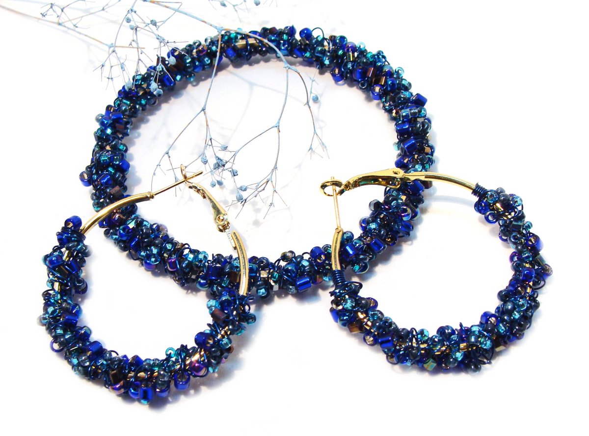 girliegals12's tweet photo. Sapphire Wire Crocheted and Wire Wrapped Goldtone Bangle Bracelet- https://t.co/AxP4jhwjRk #sapphire #sapphirebracelet #bluebangle #banglebracelet #wirecrochet #wirewrap #handmadebyme #goldbangle #handmadeatamazon #amazonjewelry #giftsforher #Christmasgift #girliegals #shopsmall https://t.co/epIajWf2W4