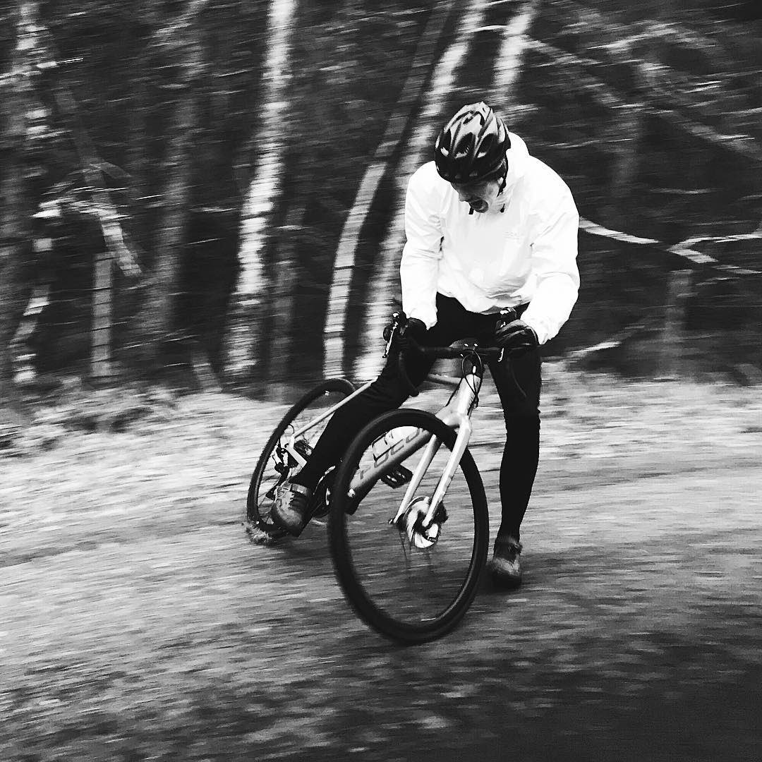 FOCUSBikes's tweet photo. Drifting into the weekend like our @joe94connell on his FOCUS MARES 8.9
#focusbikes #ridebeyond #focusmares #cx #cross https://t.co/DoIXLdzc2V