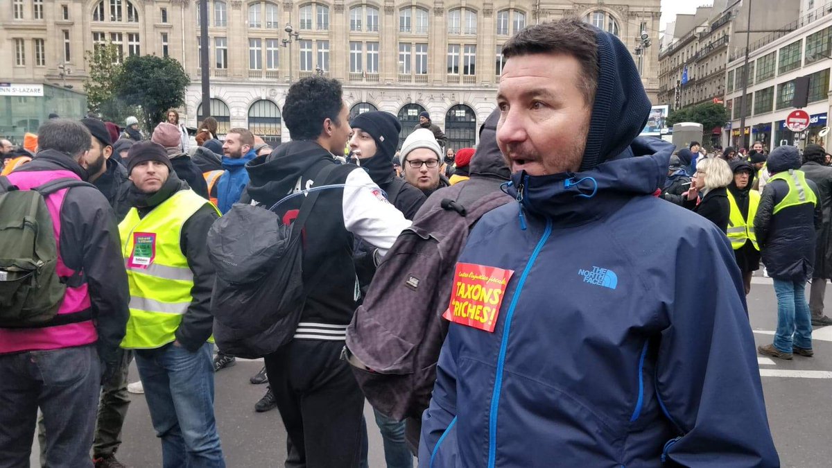 avec ou sans GILETS JAUNES, couleurs d'une colère sociale, 17 nov-16 déc 2018 Duc7ijrWsAERZ67