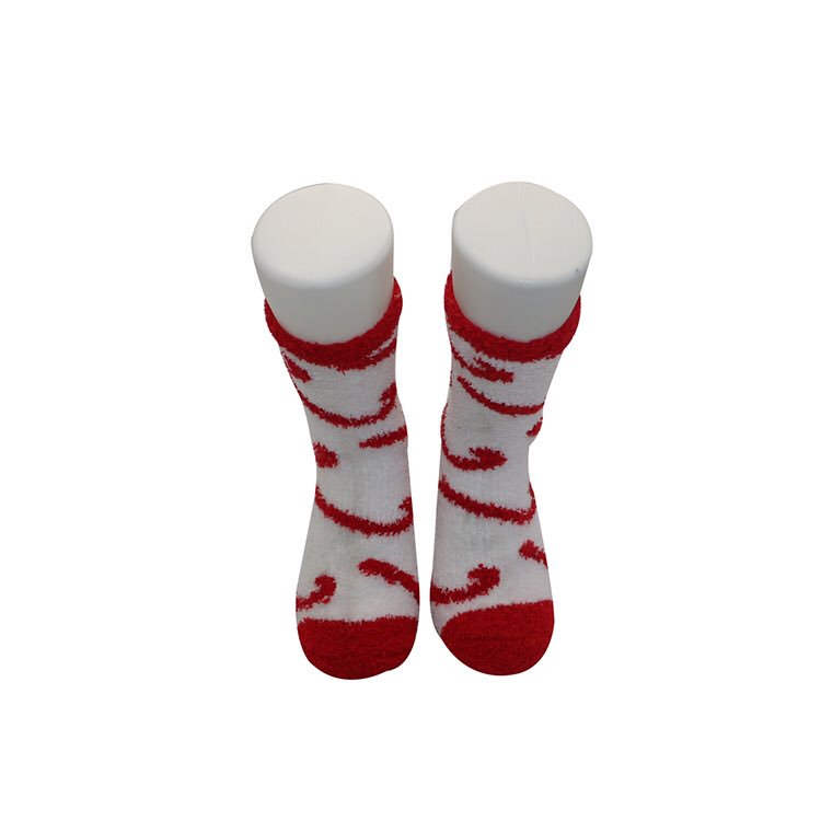 SusanMo9's tweet image. Kaishili is the manufacturer of socks yarn,like Polyester and Nylon DTY, Single covered yarn, Air covered yarn and Rubber covered yarn.
But now we can also make socks. 
If you need socks or yarns, please let me know.
Don’t hesitate to contact with Kaishili!