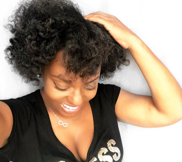 AfrolifeDChacha's tweet photo. #AFROLIFE #afrolifedechacha #CRÉPUS
Comment s’occuper de ses cheveux quand on est enceinte ? Quels produits utiliser ? Quels produits éviter ? 
Quels sont les bons gestes ?
https://t.co/jMIV4t1UXR https://t.co/uKit0h9WRR