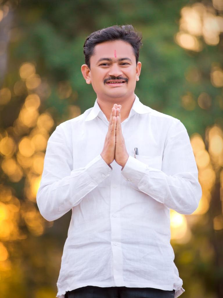 VishnuDhobale's tweet photo. महाराष्ट्र राज्य संगणक परिचालक संघटनेचं धडाकेबाज नेतृत्व  तसेच सर्व संगणक परीचालकांचं भविष्य संघटनेचे राज्याध्यक्ष मा. श्री.सिद्धेश्वर जी मुंडे साहेब यांना परतूर तालुका संघटना तसेच माझ्याकडून वाढदिवसाच्या लक्ष-लक्ष हार्दिक शुभेच्छा.

     आपलाच
    विष्णू ढोबळे
@SiddheshwarMun7 https://t.co/tH03kzdmUU