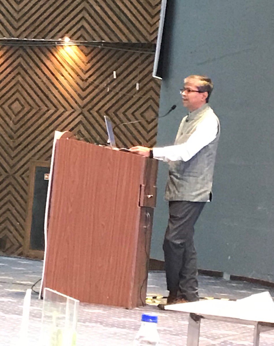 anilgb's tweet photo. Vd. Rajesh #kotecha Secty #ayush shares his perspective on science & evidence based #ayurveda but avoiding the pitfalls of non-reproducible clinical studies; #min #ayush; suggest replicability of diagnostics https://t.co/0yLGTtt8aK