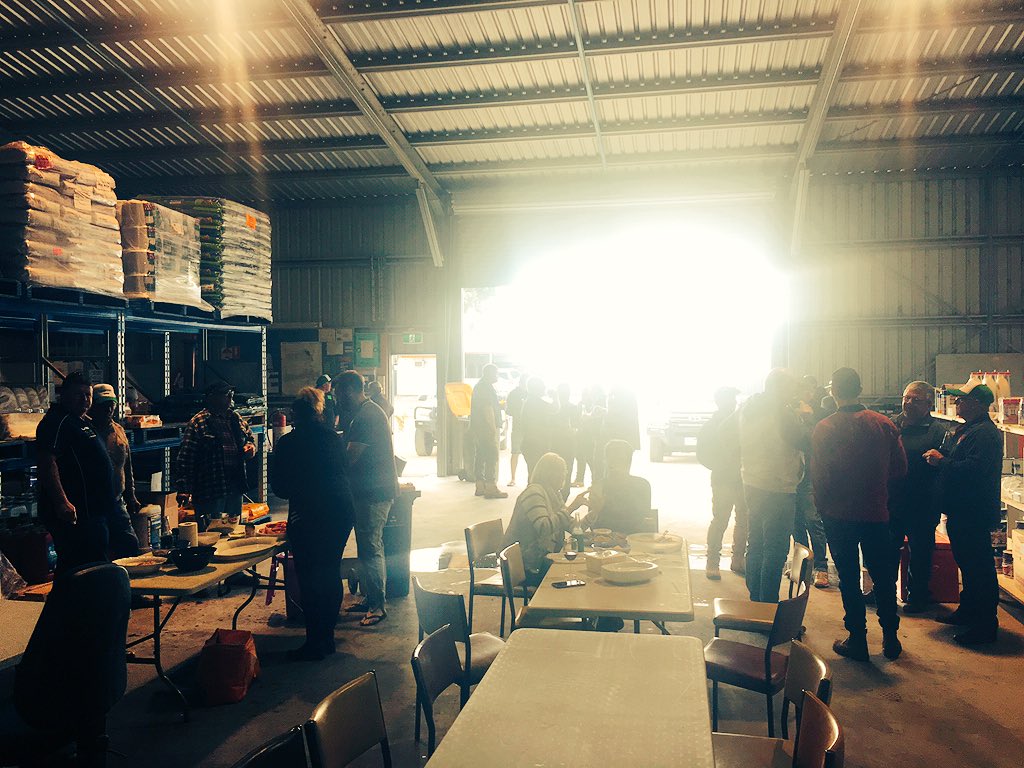 Nutrien Ag Solutions Manangatang Ouyen & Underbool (@nasmanangouyen) on Twitter photo LMK Ouyen shed full of happy farmers enjoying a drink after a good drink 🌧🍻🌧🥂🌧 at customer Christmas party last night LMK Ouyen shed full of happy farmers enjoying a drink after a good drink 🌧🍻🌧🥂🌧 at customer Christmas party last night
