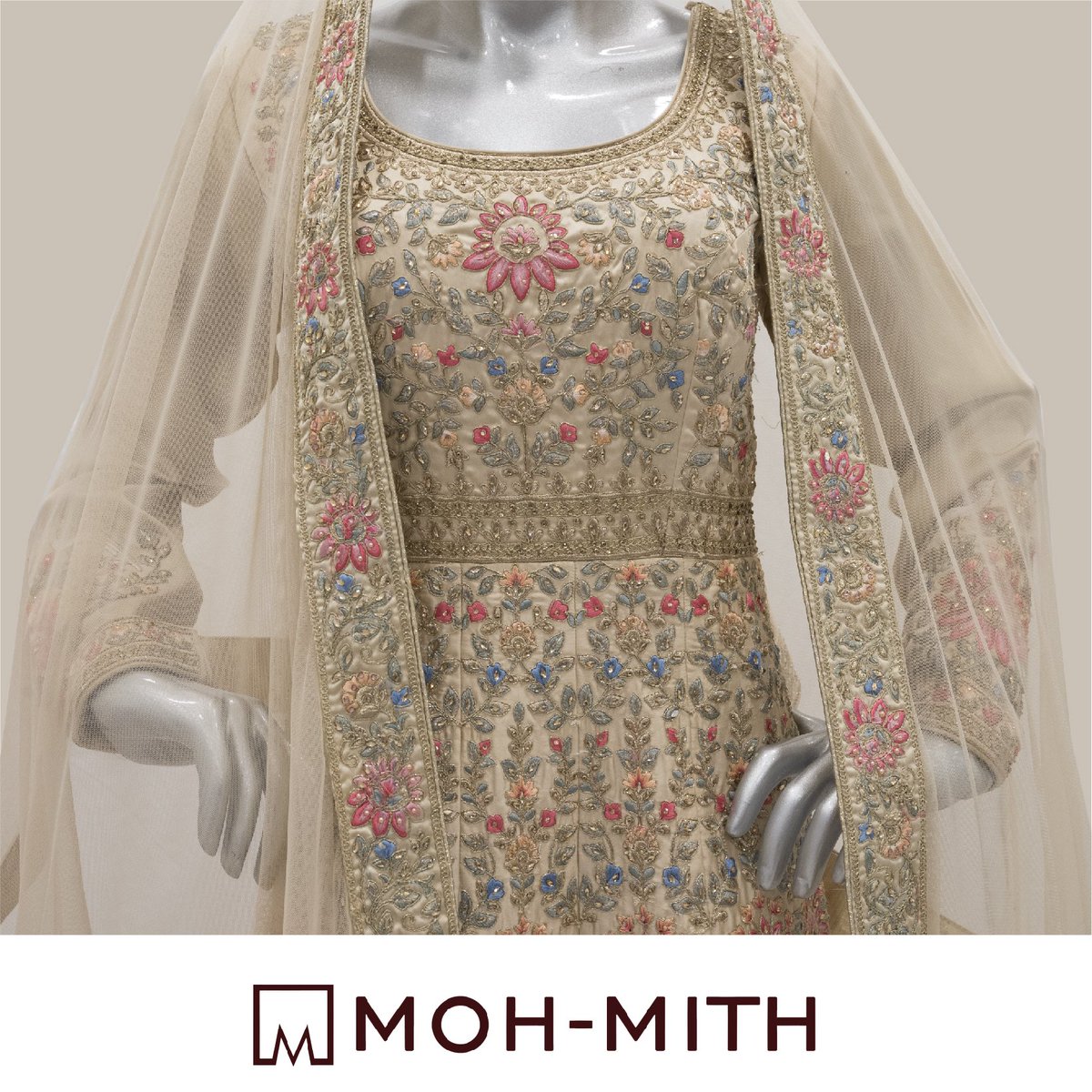 MohMith's tweet photo. #Salwarsuits

#SaturdayMotivation #Weekend #dresses #Mohmith #CommercialStreet #Bengaluru #womenswear #attire #style #stylebook #look #lookbook #outfit #girl #love #design #dress #western #color #wedding #weddingwears #bride #fabrics #clothes #tailoring #instafashion #fashion https://t.co/gfHfmXMT0P