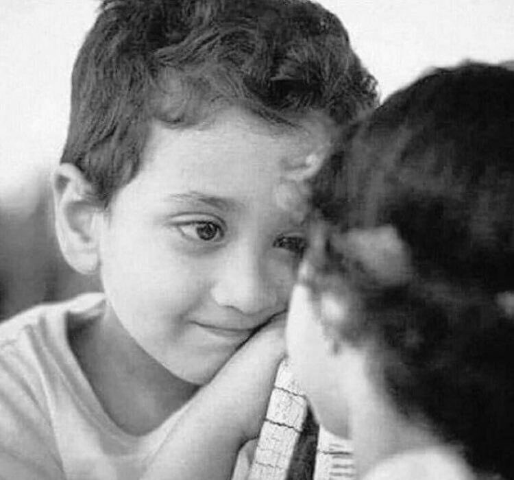 -
لبّـيــه ياعيــــنه ورمـشـــه ولبّـيــه
ياللي جروحـي من مواصـله تـبـرى

فديــت أنا شوفه  وحـسّــه وطاريه
إلّلي لــغرامه فـي الشرايين مــجرى
💌