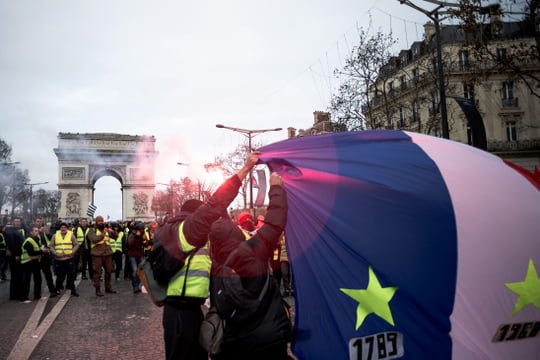 View image on Twitter