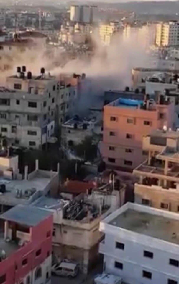 afnan_rabai's tweet photo. #ImNasser is the target of the Israeli occupation, this morning 500 Israeli soldiers invaded #alAmari refugee camp #Ramallah demolished her house, didn’t allow neighbours to interfere, captured 400 residents of the camp at a school and on a football field where 1 lady gave birth! https://t.co/s6n4sU0YjF