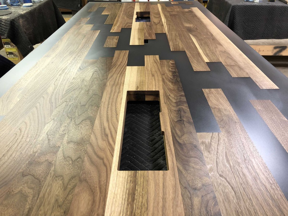 LuxedgeCo's tweet photo. The reveal! 😱😍 Finished Piano Key table top, handcrafted by our Luxedge team! Want one of these stunning tables? Send us a message! We ship internationally 🌎
#modernfurniture #customtables #modernoffice #homedecor #renovations #myluxedesign https://t.co/xDK9N2IzUU