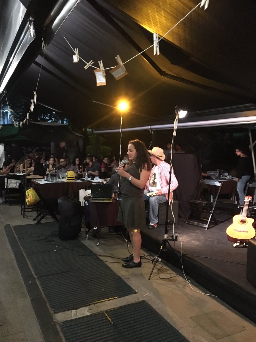 P_Orliange's tweet photo. Confraternização de fim de ano pra @AFD_France em Brasília, no #Sebinho Asa Norte, com leitura de textos de C Lispector (+cerveja e bolinhos de bacalhau) @AfdDelphine https://t.co/ZnZLQWT5q7