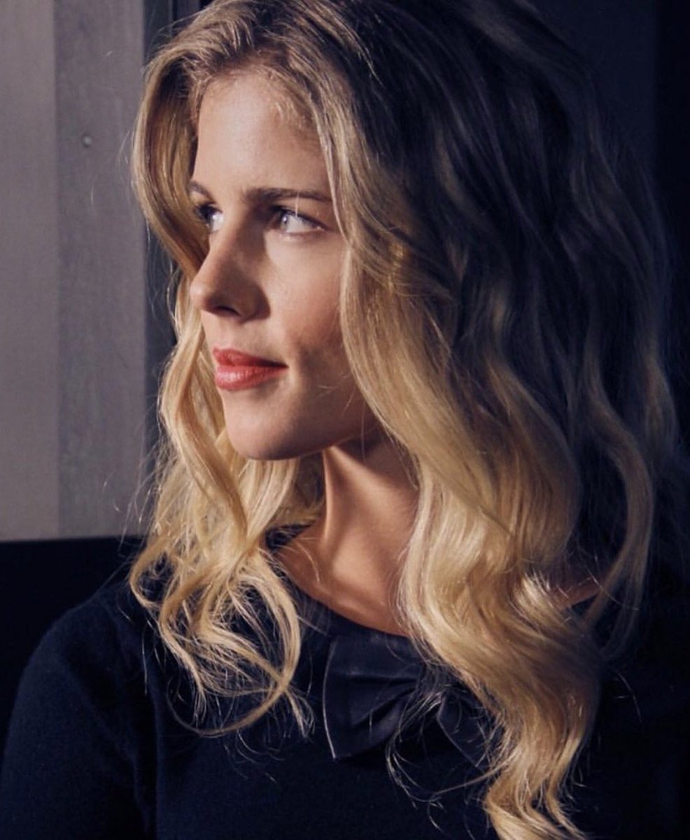 amellsarrrow's tweet photo. My kingdom for a movie with @StephenAmell and @EmilyBett. Look how hot they are ππ₯ https://t.co/YvjJRv7nxJ