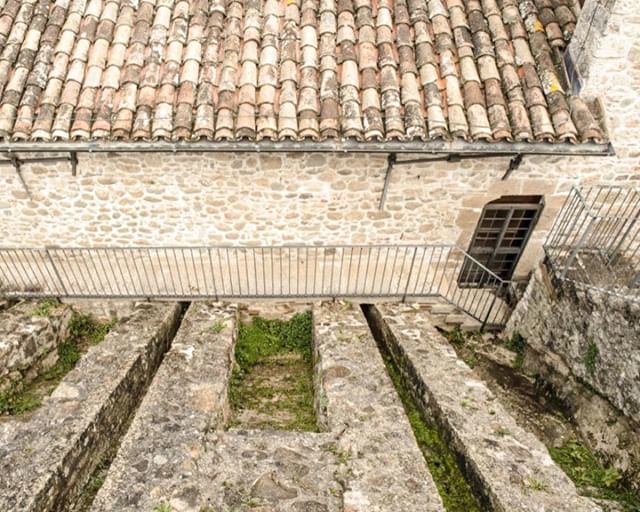 Domenica dalle ore 10:30 alle 12:30 "Capolavori dal passato: gli antichi mestieri", presso gli spazi della Cartiera Papale di Ascoli, grandi e piccini avranno l'opportunità di immergersi in un viaggio nel tempo attraverso un percorso itinerante tra le po… ift.tt/2BoGLZx