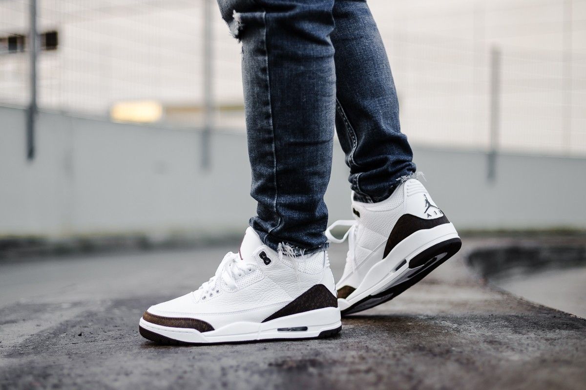 jordan 3 mocha on feet