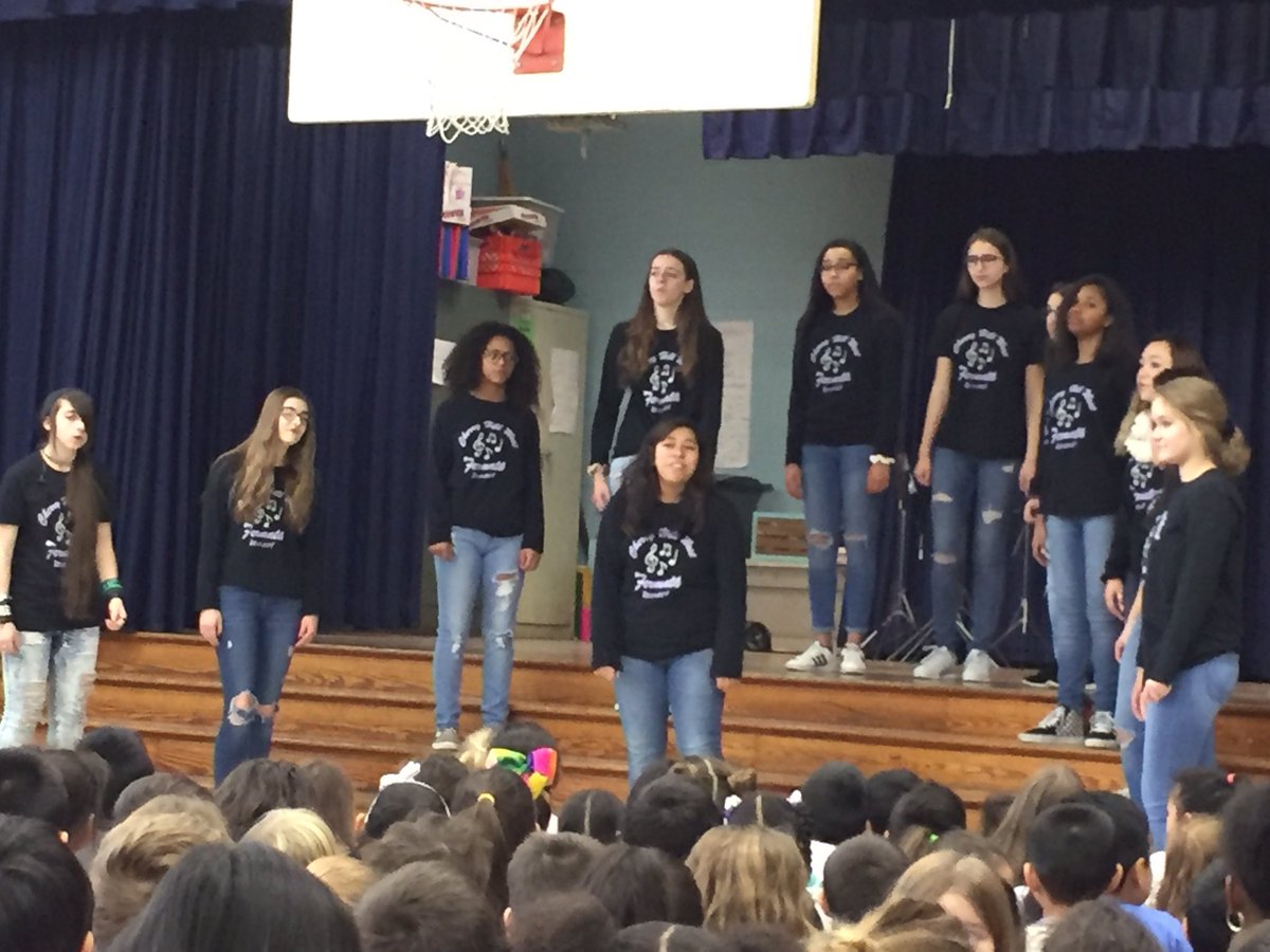 npaley_CBE's tweet photo. CH West vocal concert is always a treat. Fun to see our former students perform. 🎶🎶 #MenOfNote #fermata #chambersingers https://t.co/tKUU6Q6CJD