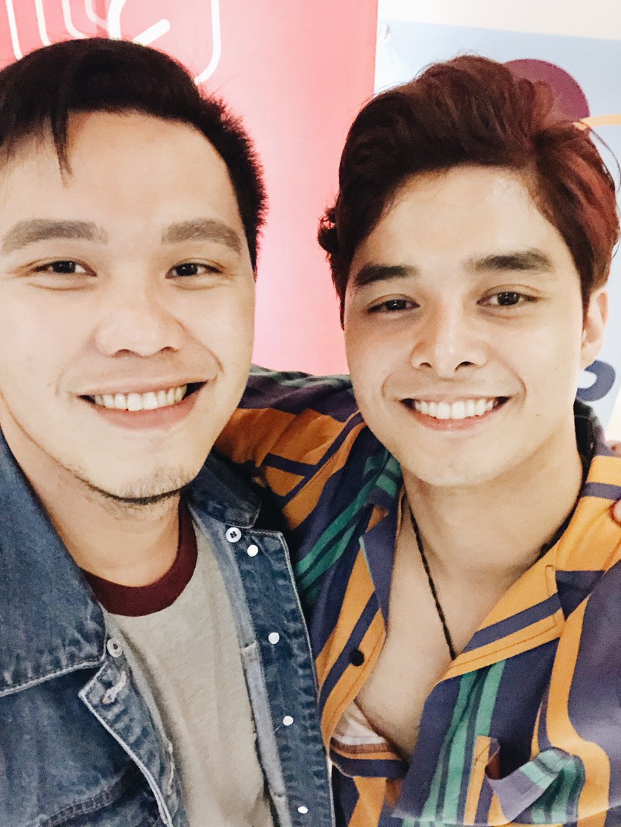 mj__deleon's tweet photo. #GMAAC Christmas Party. ππ https://t.co/QSk1x6z1nw