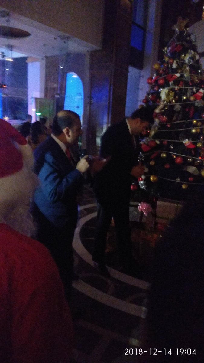 SwachhRavi's tweet photo. Enjoyed the pre Eve of #Christmas at @RadissonBluMBD .
A special feeling with guest and employee together enjoying the evening.
@RadissonBlu @RadissonHotels
#15YearsofRadissonBluMBD
#RadissonBluMBD
@sumit20101979
Such a beautiful evening. https://t.co/pLmhRyqDd8