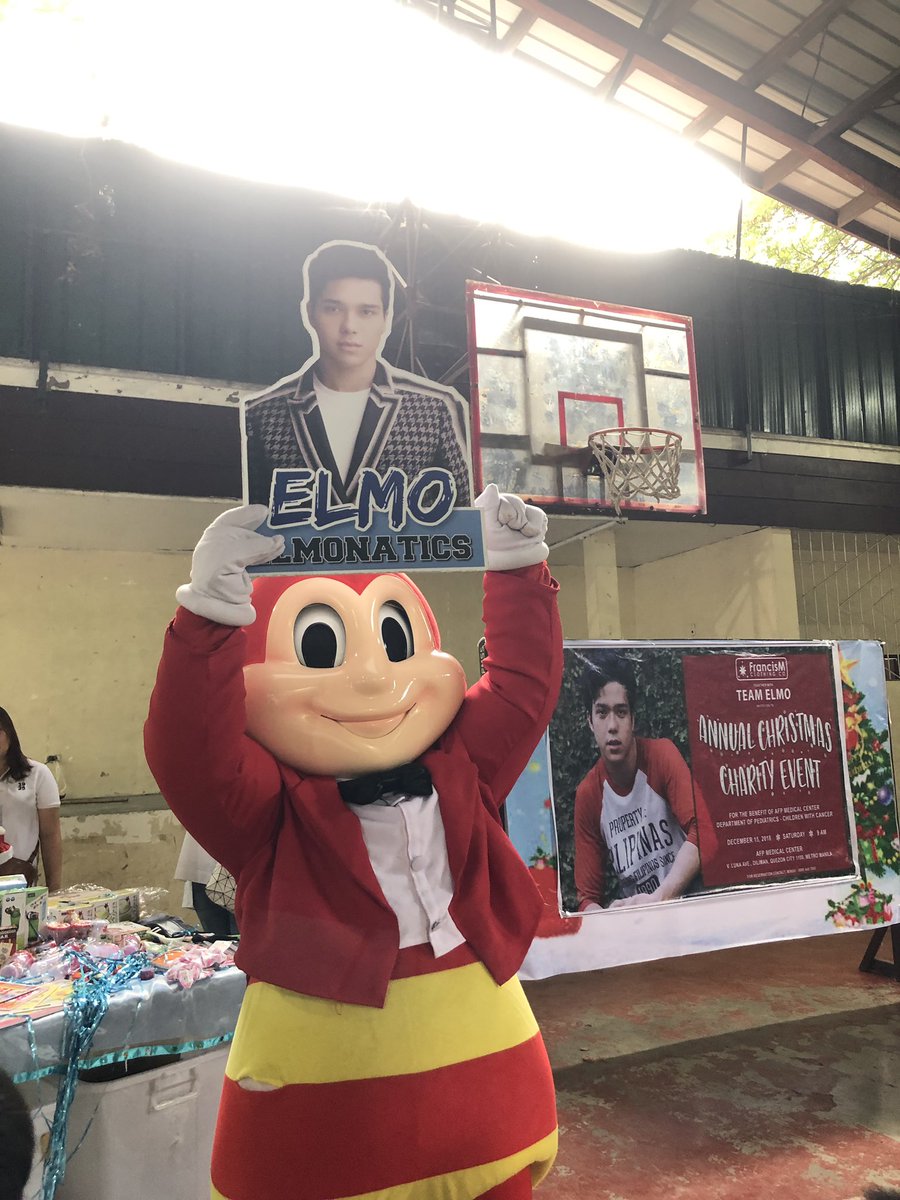 The newest member of #TeamELMO!!! 
Thank you for joining us <a href="/Jollibee/">Jollibee</a> you made the kids so happy today! 💙