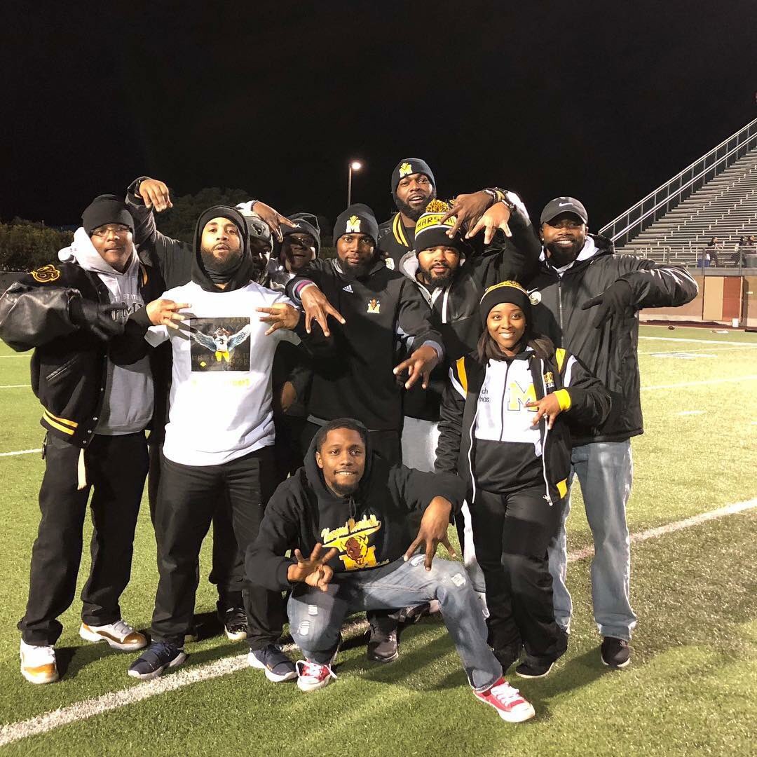 CoachJTII's tweet image. Me &amp;amp; my bro @TGIFresh13 used to talk about &amp;amp; grind for this opportunity back in the original days @MarshallBuffs football...proud of him, proud of these players, &amp;amp; and proud of these coaches for making history! It’s not done yet! Gotta go 1-0! #DoItForDr3w #MBlock #StateBound