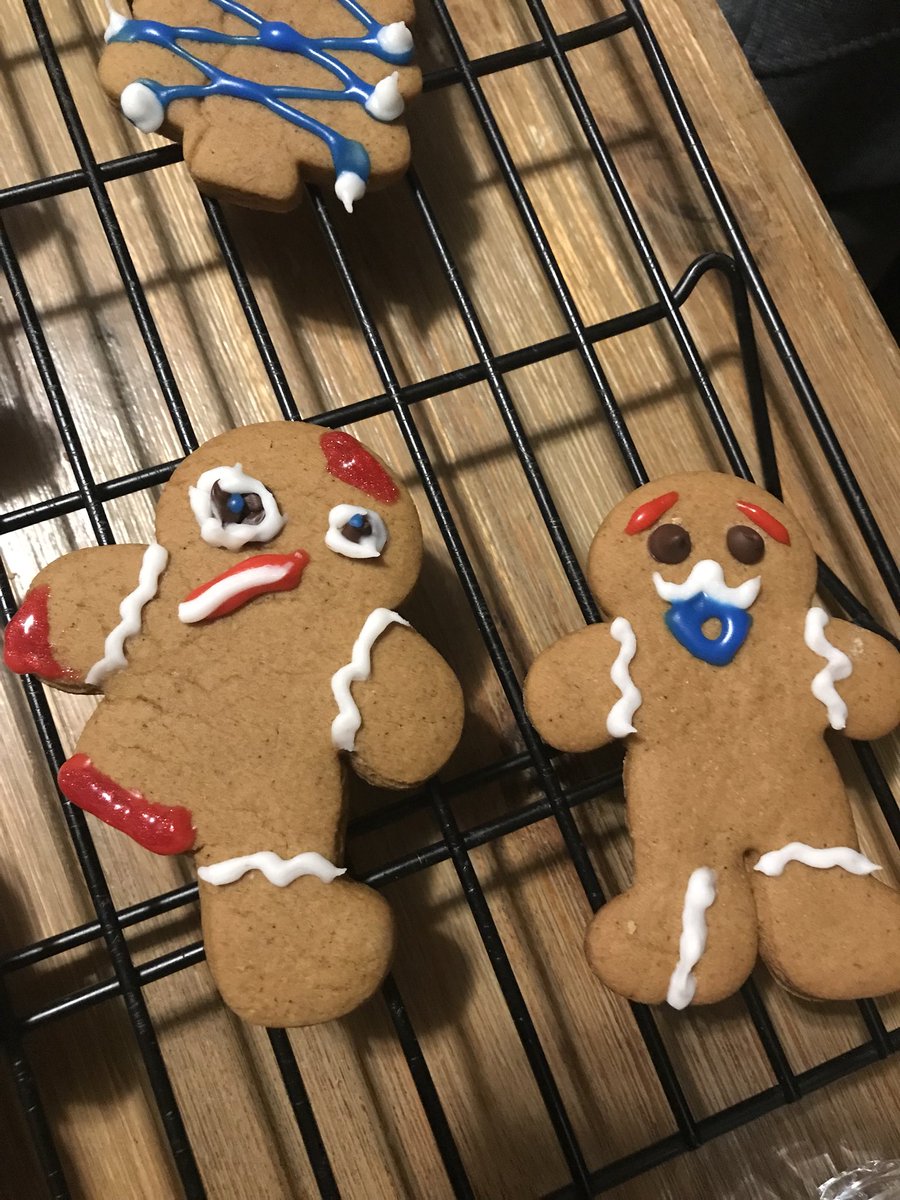 NumbZombieMom's tweet photo. While I am a kick ass baker, I am not a “decorator”... at all. I give to you “Reclining zombies, beach folks, and wtf is that.. there’s blood?” Gingerbread cookies! My kids love them, so my job is done. And no, I don’t sell these abominations, but they taste great.
#ZombiesRule https://t.co/L1zAbLzPM6