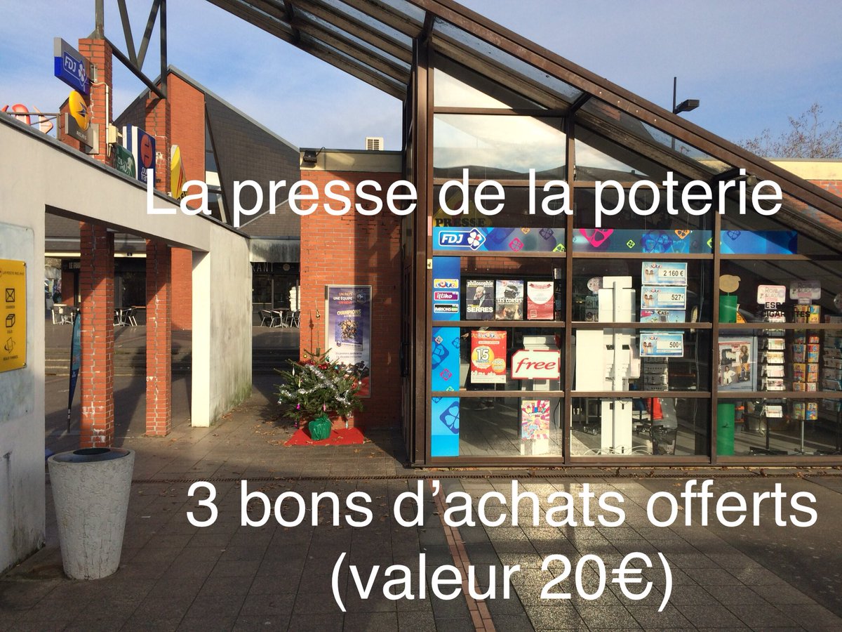 stefgcpa's tweet photo. 😍😍On les aime à la folie, 
Les boutiques de la poterie merci aux commerçants du marché, à la presse, au Swan, au pressing. Défendons le commerce local 👍#bpgo rennes la poterie avec les commerçants https://t.co/K6cZKOSR8n