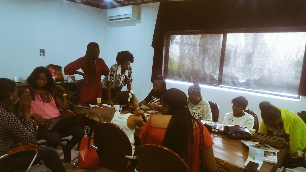 SustyVibes's tweet photo. About a week ago!
Around this last time last week, our @HerDreams_Valid beneficiaries had a training session with 2 amazing established photographers right before their photo exhibition and #SustyParty.💚
#SPL18 #ArtsForSDGs #StreetDreamsProject https://t.co/292O01wmK9