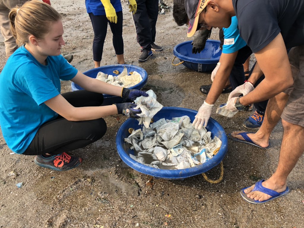 ashmal312's tweet photo. Plastic Milk pouches causing havoc on our beaches. 227 milk pouches collected from @mahimbeach and sent for recycling. The Dairy industry must do their bit to prevent our oceans from being polluted by their packaging. #BeatPlasticPollution @deespeak @AUThackeray https://t.co/xCbZUwdOZD