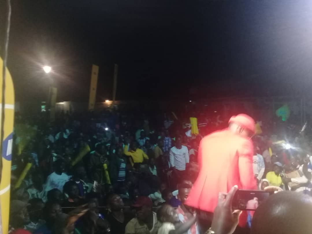 BigEyeUG's tweet photo. Chamili in Lyantonde last night. He already performed at Lugogo, Jinja and Lido beach Entebbe. Mbarara and Masaka next. #LegendSabaSaba https://t.co/UbRHl3yT8N