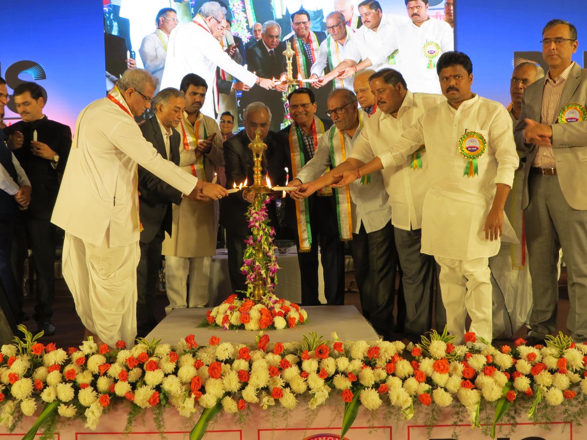 <a href="/CMofKarnataka/">CM of Karnataka</a> Shri <a href="/hd_kumaraswamy/">ಹೆಚ್.ಡಿ.ಕುಮಾರಸ್ವಾಮಿ | HD Kumaraswamy</a> , Dr Rajiv Kumar, Vice Chairman, <a href="/NITIAayog/">NITI Aayog</a>, and <a href="/ShantilalMuttha/">Shantilal Muttha</a>, Founder <a href="/BJS_India/">Bharatiya Jain Sanghatana</a> lighting the lamp at inauguration of BJS National Convention 2018, Bangalore.
bjsindia.org