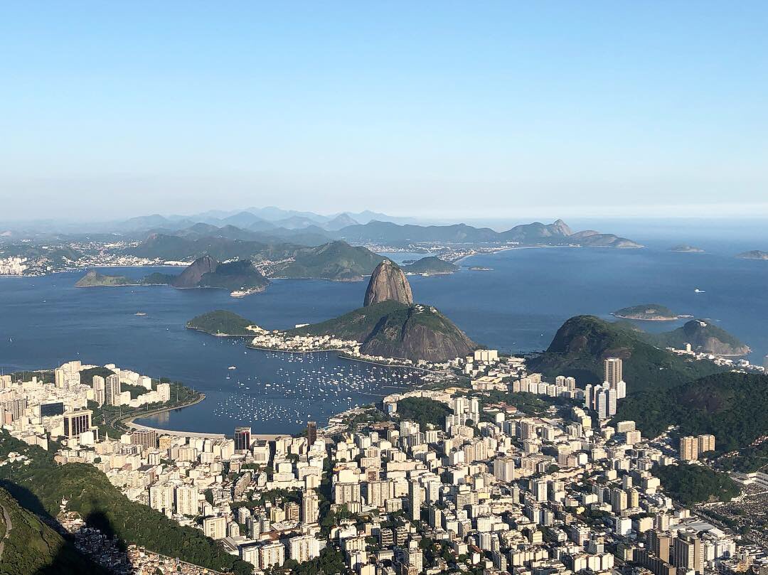 Gastrotxusan's tweet photo. Vistas del Pan de Azucar, Maracana y Bahia de Botafogo desde el Cristo del Corcovado. Ciudad Preciosa https://t.co/LUtuaZRHnA