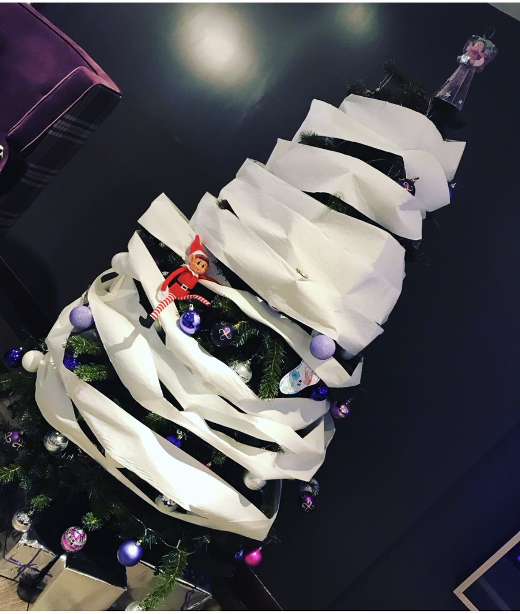 Who let the Elf loose with the toilet roll?🤦🏼‍♀️😂😂 

#elfontheshelf #premierinn #TeamCentral 
<a href="/nic_leiccentral/">Nic@AHMleicnorthwest_pi</a> <a href="/hinsonyates47/">Tony Hinson Yates</a> <a href="/wanny_8/">Mark Wanless</a>