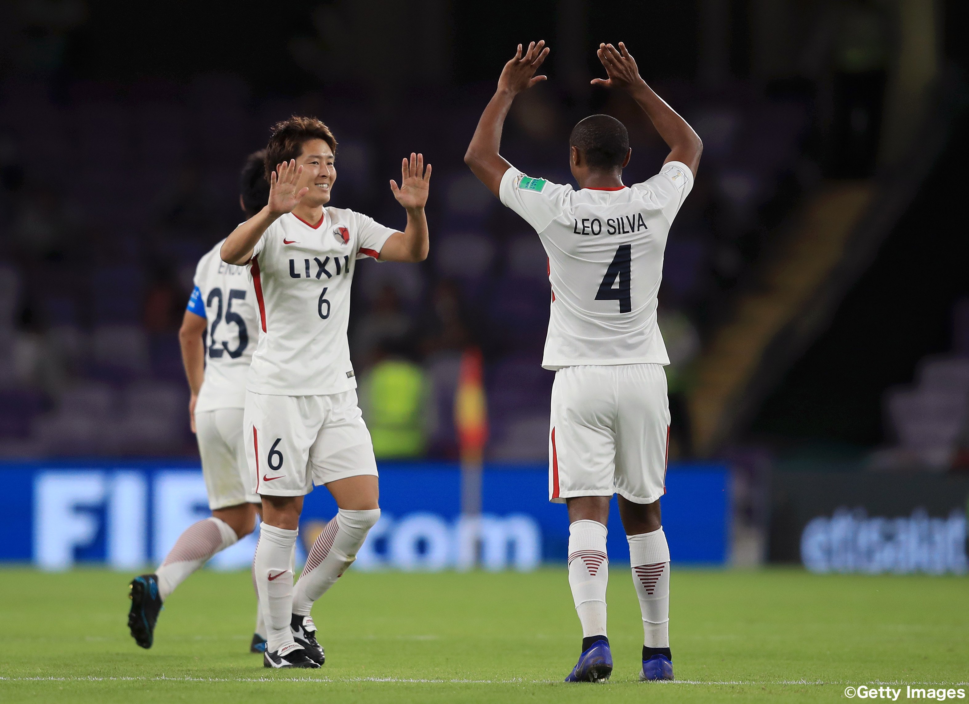 ｊリーグ 日本プロサッカーリーグ 苦しみながらも 鹿島アントラーズ が初戦突破 次戦は いよいよレアル マドリードとの再戦です 試合終了 Fifaクラブワールドカップ Uae 18 準々決勝 鹿島vsグアダラハラ 3 2 ｊリーグ 試合速報は