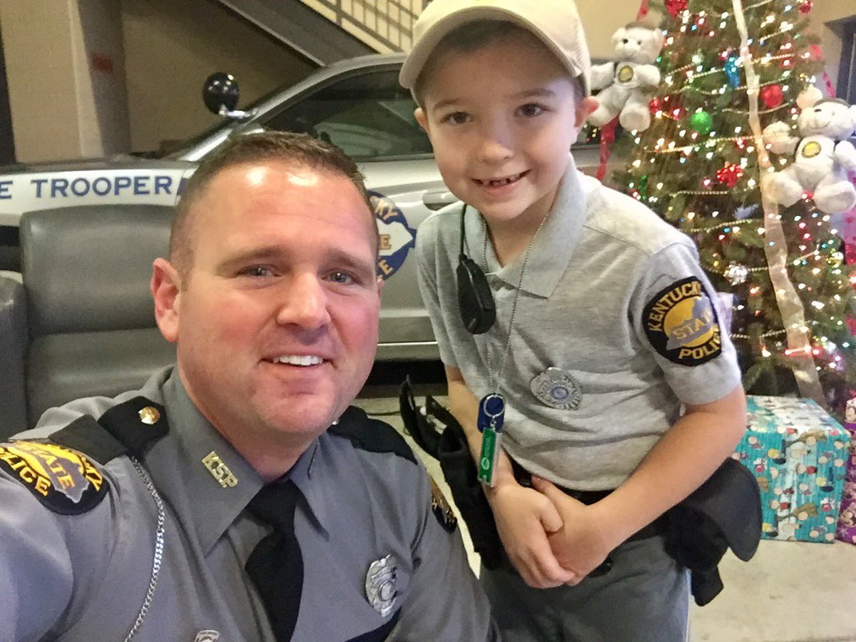 TprPurdy's tweet photo. I think he'll make a great @kystatepolice Trooper in the future!!
#ShopWithATrooper https://t.co/74gPgq5hWs