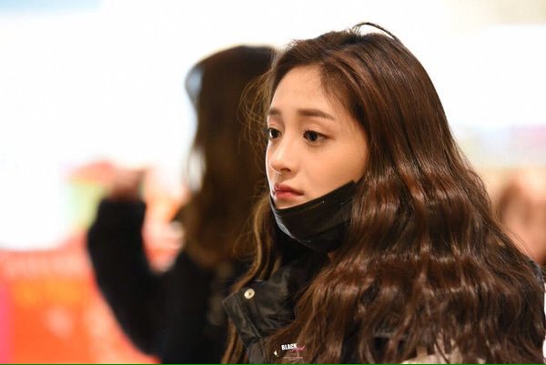 jieqiongpics's tweet photo. happy birthday to our princess, jieqiong 💖 i hope she have the happiest day ever! im so happy with all the love &amp; success she's getting this year &amp; hope it thrives even better next year ❤️ i hope you're always happy &amp; healthy. i love you so much! 周洁琼生日快乐 #HappyJieqiongDay https://t.co/hsmGQRzsq8