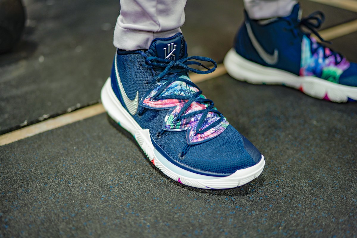 nike air uptempo footlocker