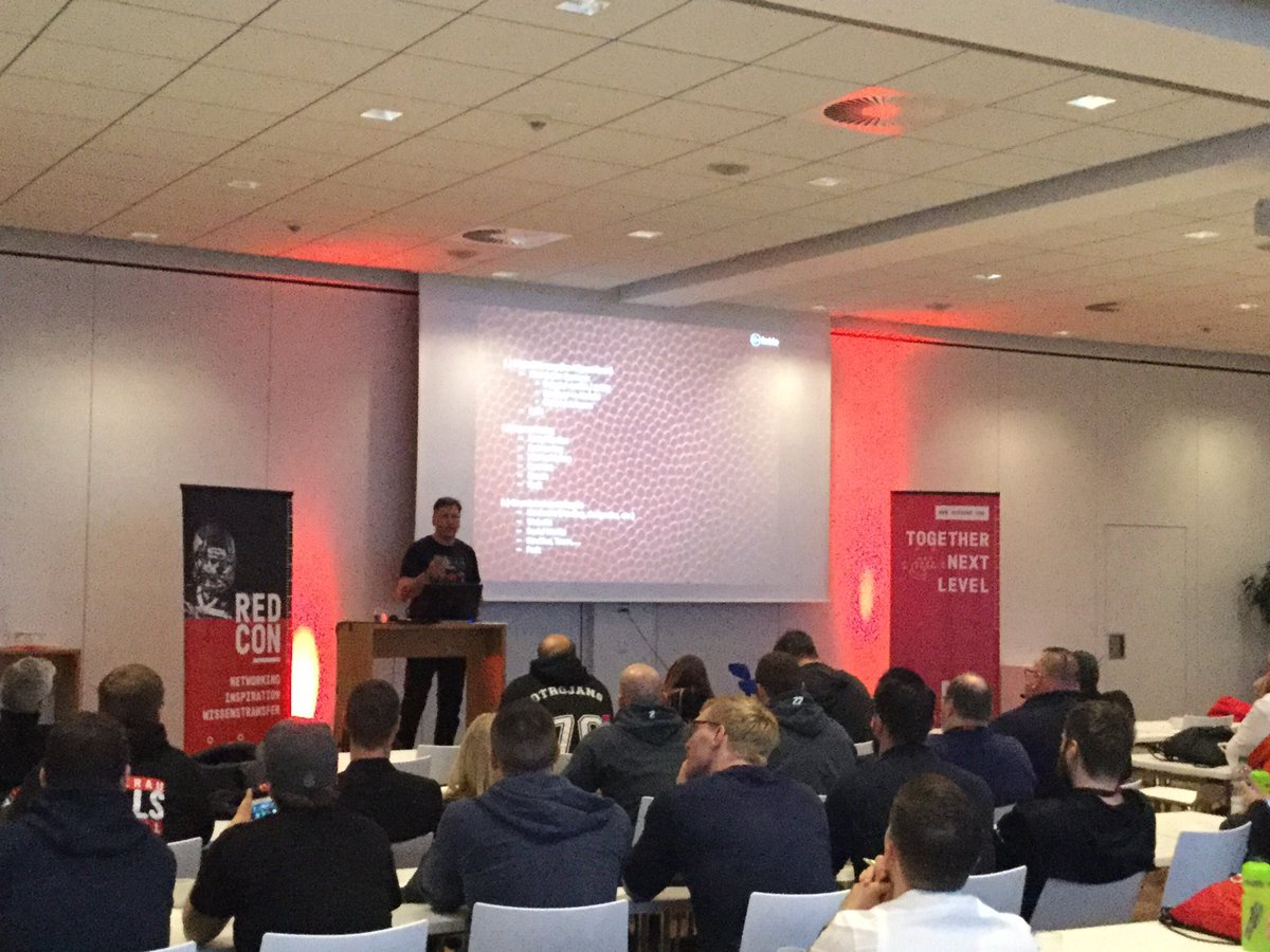 RedZone_Germany's tweet photo. Digitale Sportvermarktung – das A und O! Zumindest laut @RomanMotzkus. Dazu referiert er auf der #Redcon! https://t.co/lOyjVz2jVU