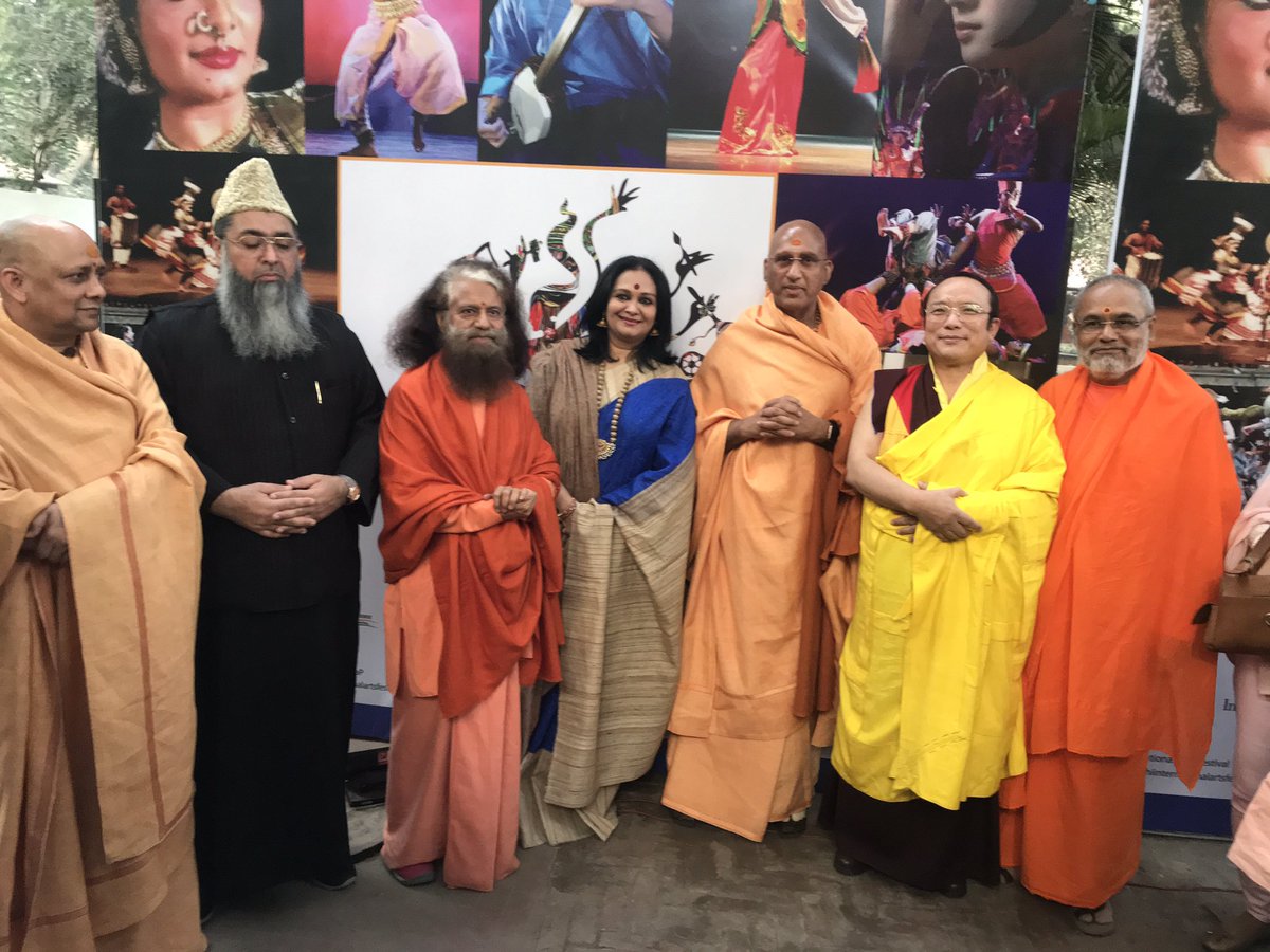 LoveDIAF's tweet photo. #DelhiInternationalartsfestival thanks @incredibleindia @MinOfCultureGoI @ICCRNewDelhi @airindiain for collaboration #DIAF2018 @PrathibhaP https://t.co/bFGSiKFzXF