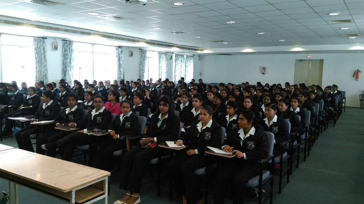 sonaalumni's tweet photo. Sonatans, #learning to become #leaders! #sonatech #studyatsona #sonatans #sonacollege #celebration #conference #sonainfrastructure #engineers #studyengineering #studyatindia #entrepreneur #sonastudents #learningiscelebration #engineering https://t.co/Da8O3JCjAY